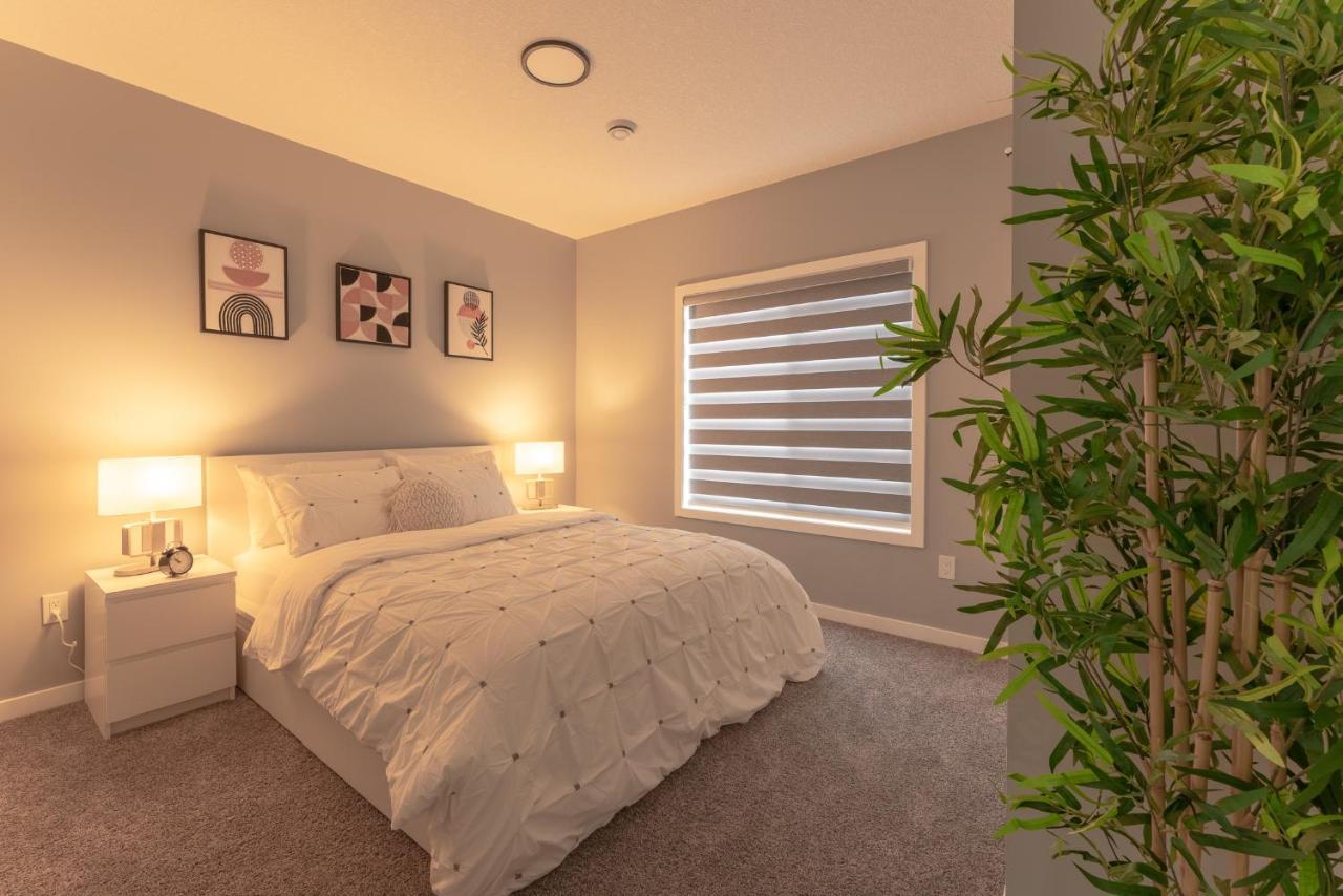 You Will Love This 2Br Guest Suite In Se YYC Eksteriør bilde