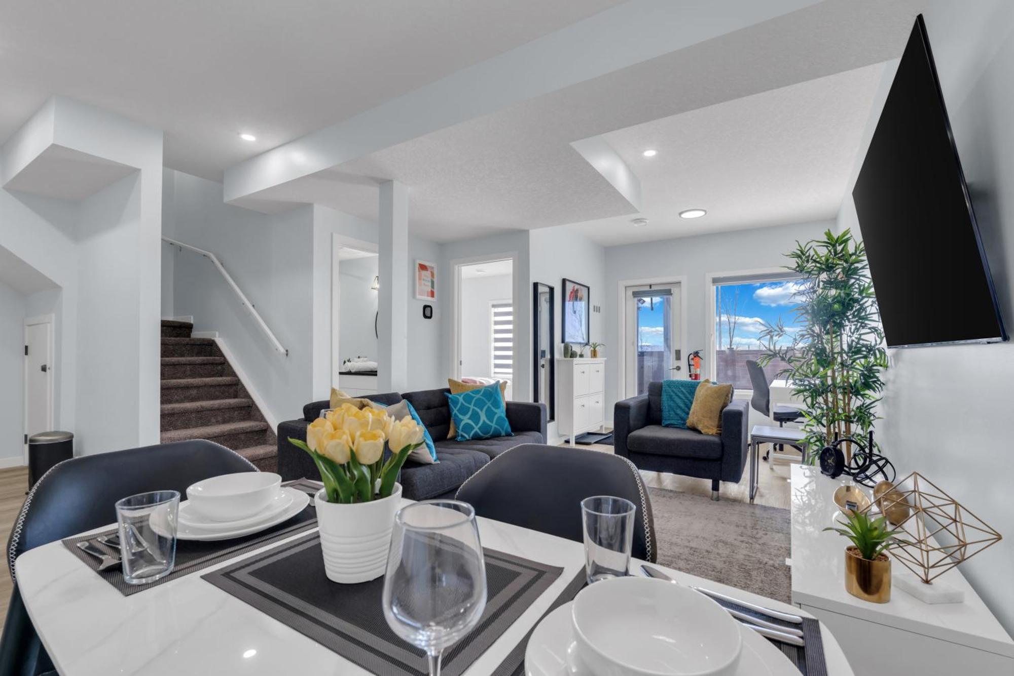 You Will Love This 2Br Guest Suite In Se YYC Eksteriør bilde