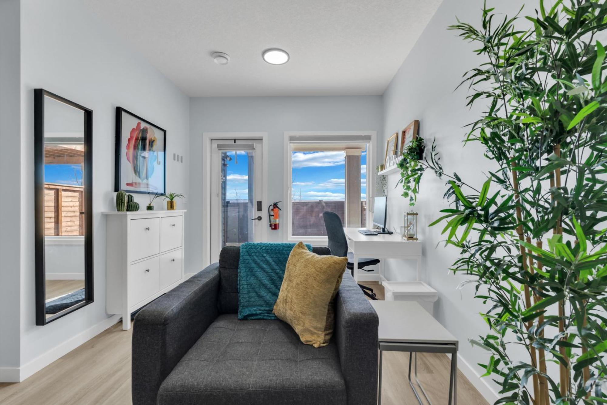 You Will Love This 2Br Guest Suite In Se YYC Eksteriør bilde