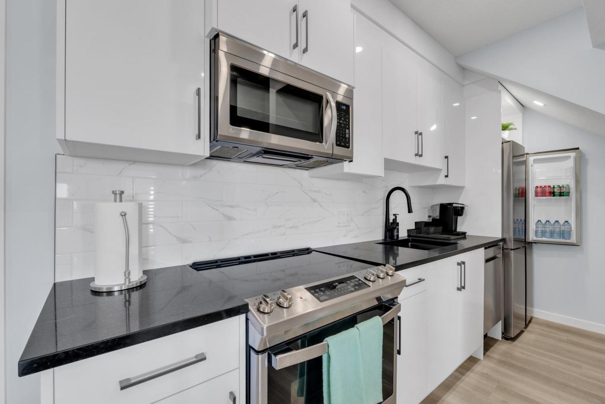 You Will Love This 2Br Guest Suite In Se YYC Eksteriør bilde