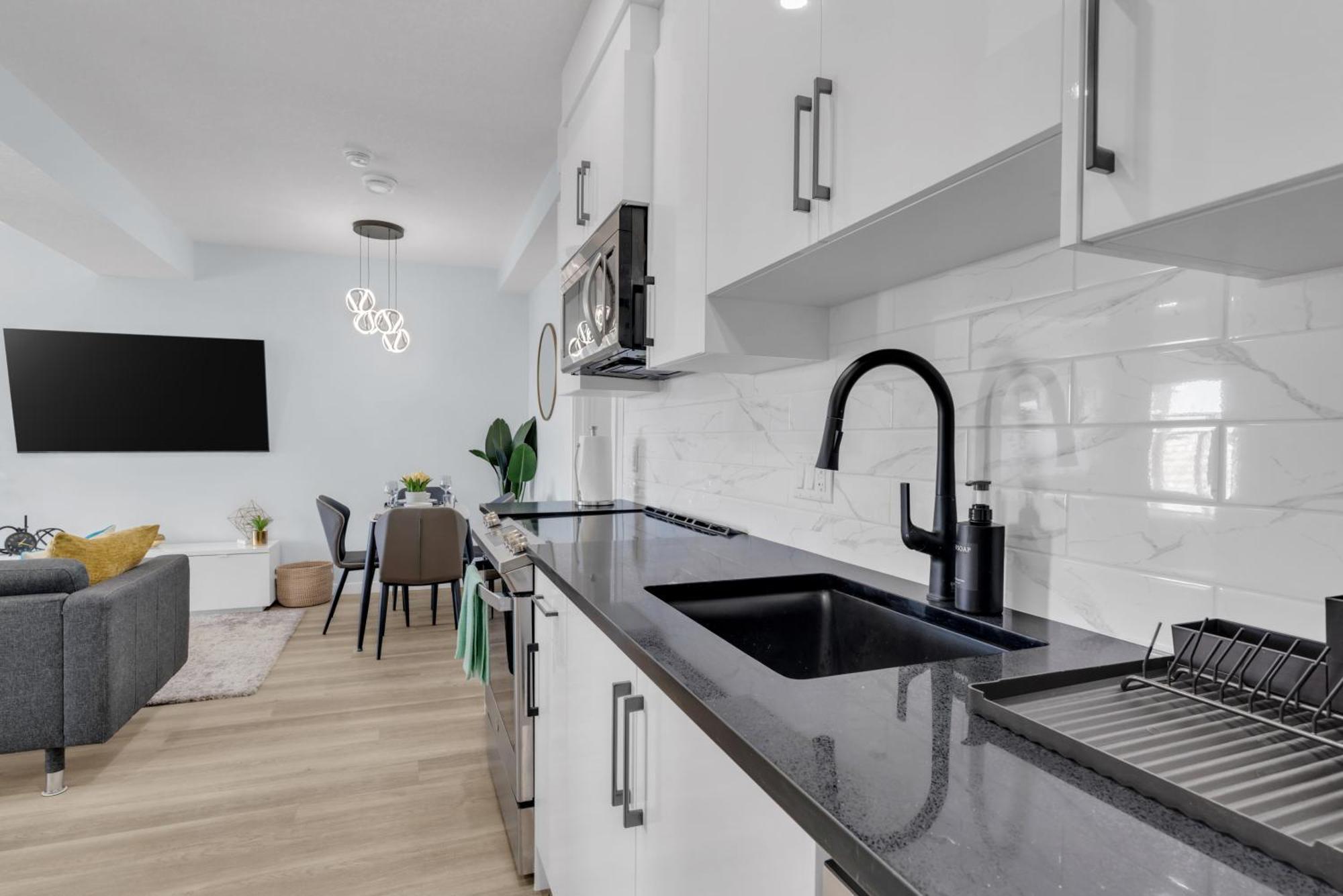 You Will Love This 2Br Guest Suite In Se YYC Eksteriør bilde