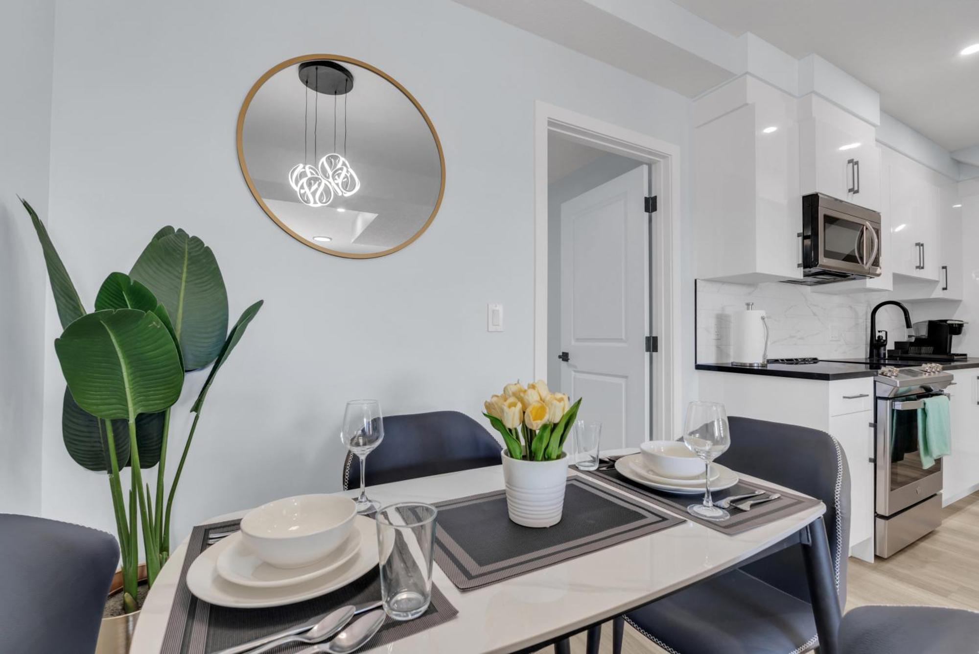 You Will Love This 2Br Guest Suite In Se YYC Eksteriør bilde